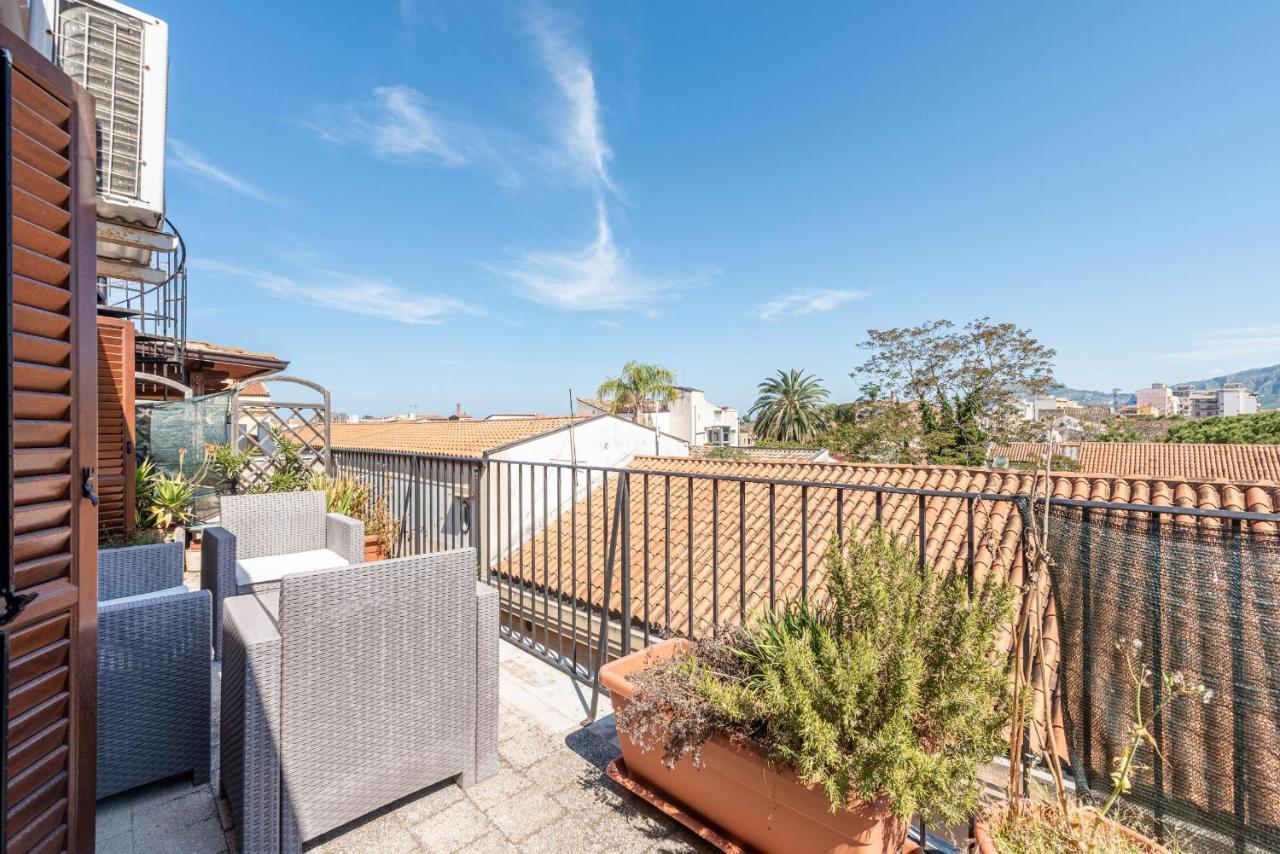 Schiavuzzo Apartment With Terrace By Wonderful Italy Палермо Екстериор снимка